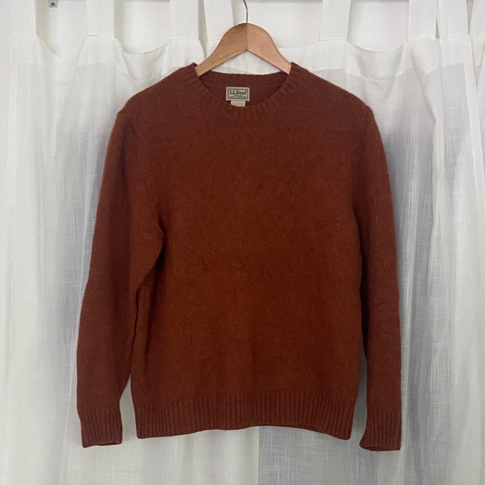L.L. Bean Men's vintage 100% shetland wool Warm Rust Crewneck Sweater
